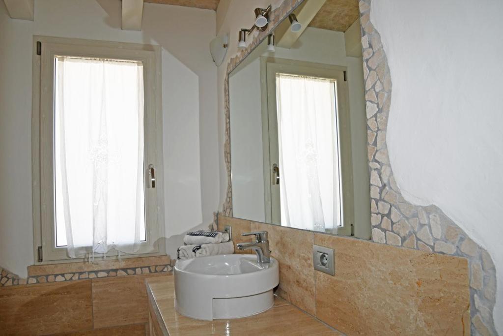 La Casa Di Ziu Menicu Villa Cannigione Luaran gambar